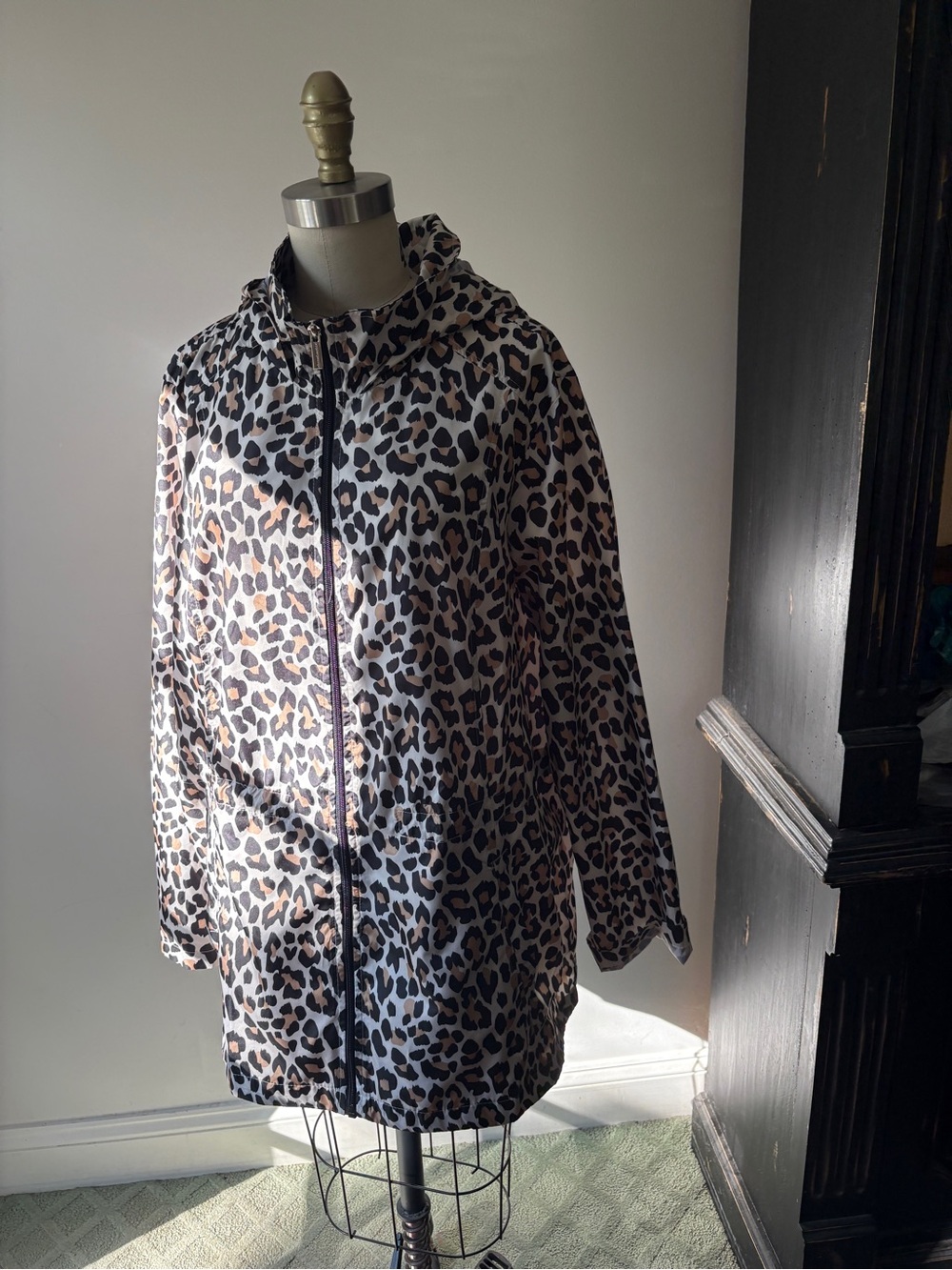 Susan Graver leopard print windbreaker